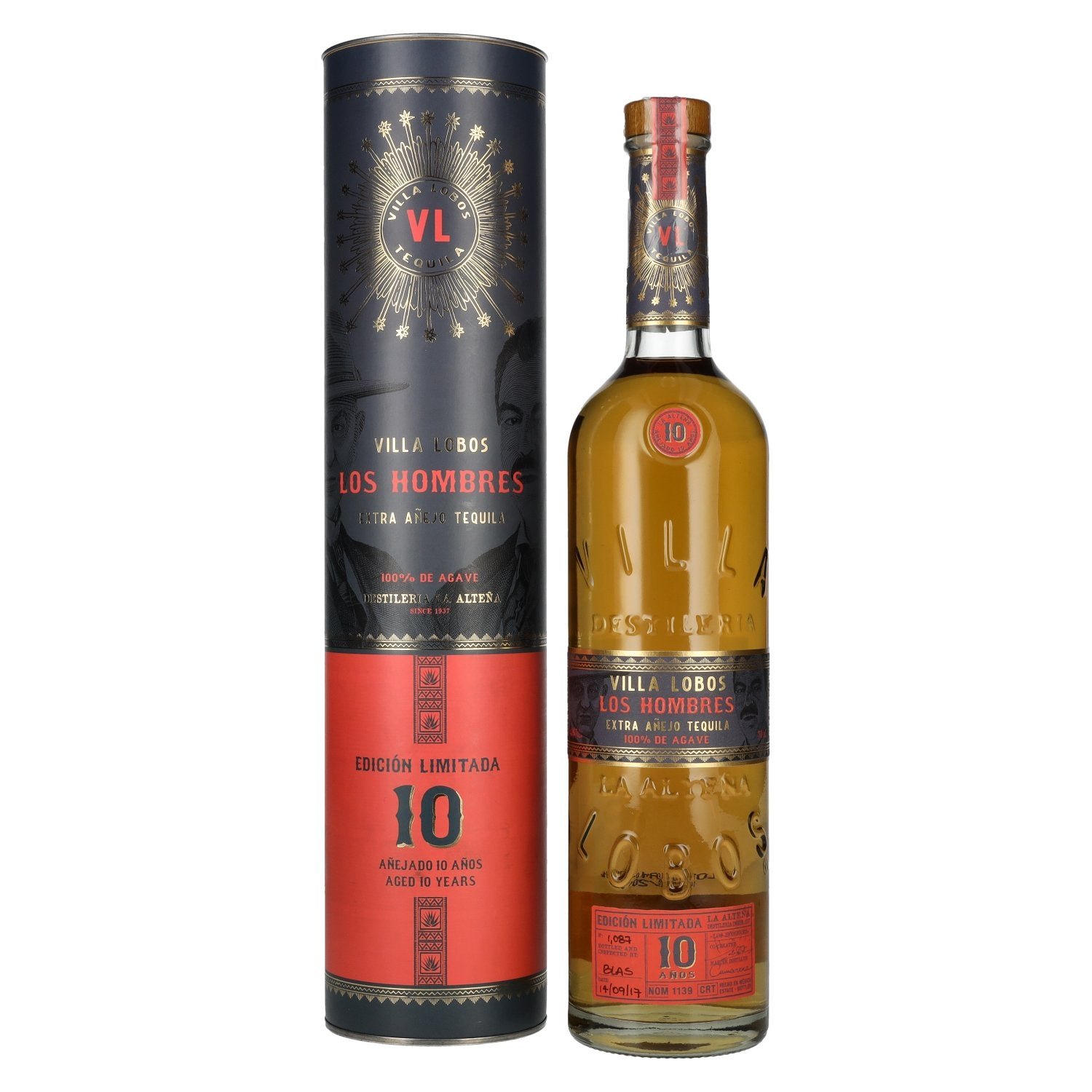 d918c10ee10fb2721578dc8a666f2b50ccb66797bd45ef135f04d238283683b9.jpg Villa Lobos Tequila LOS HOMBRES 10 Años Extra Añejo Edición Limitada 40% Vol. 0,7l in gift box - Image 1
